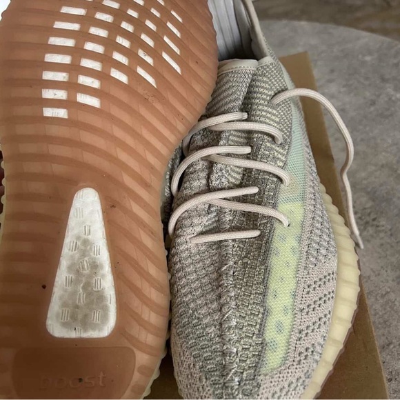 YEEZY 350 V2 “CITRIN” main image 5